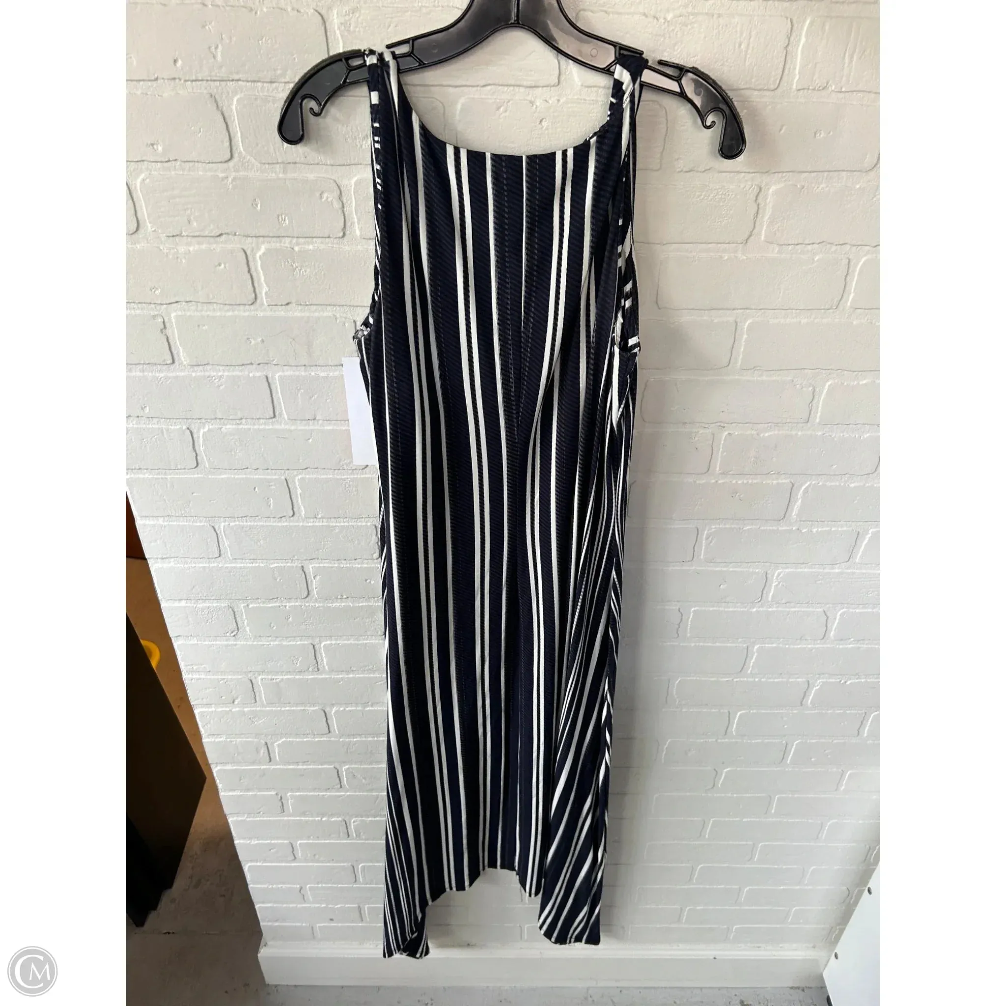 Dress Casual Maxi By Tommy Bahama In Blue & White. Size: L