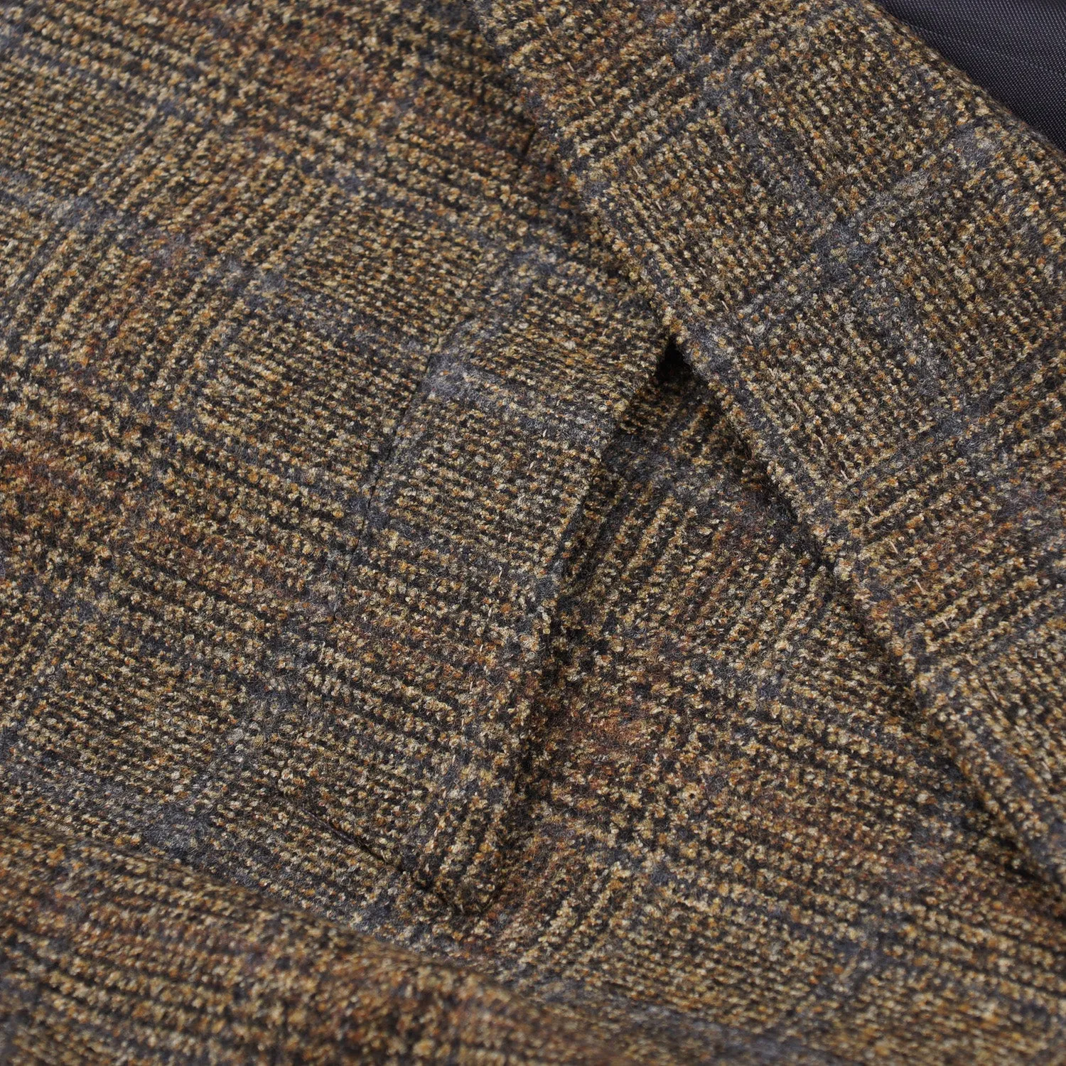 Isaia Slim-Fit Soft Flannel Wool Suit