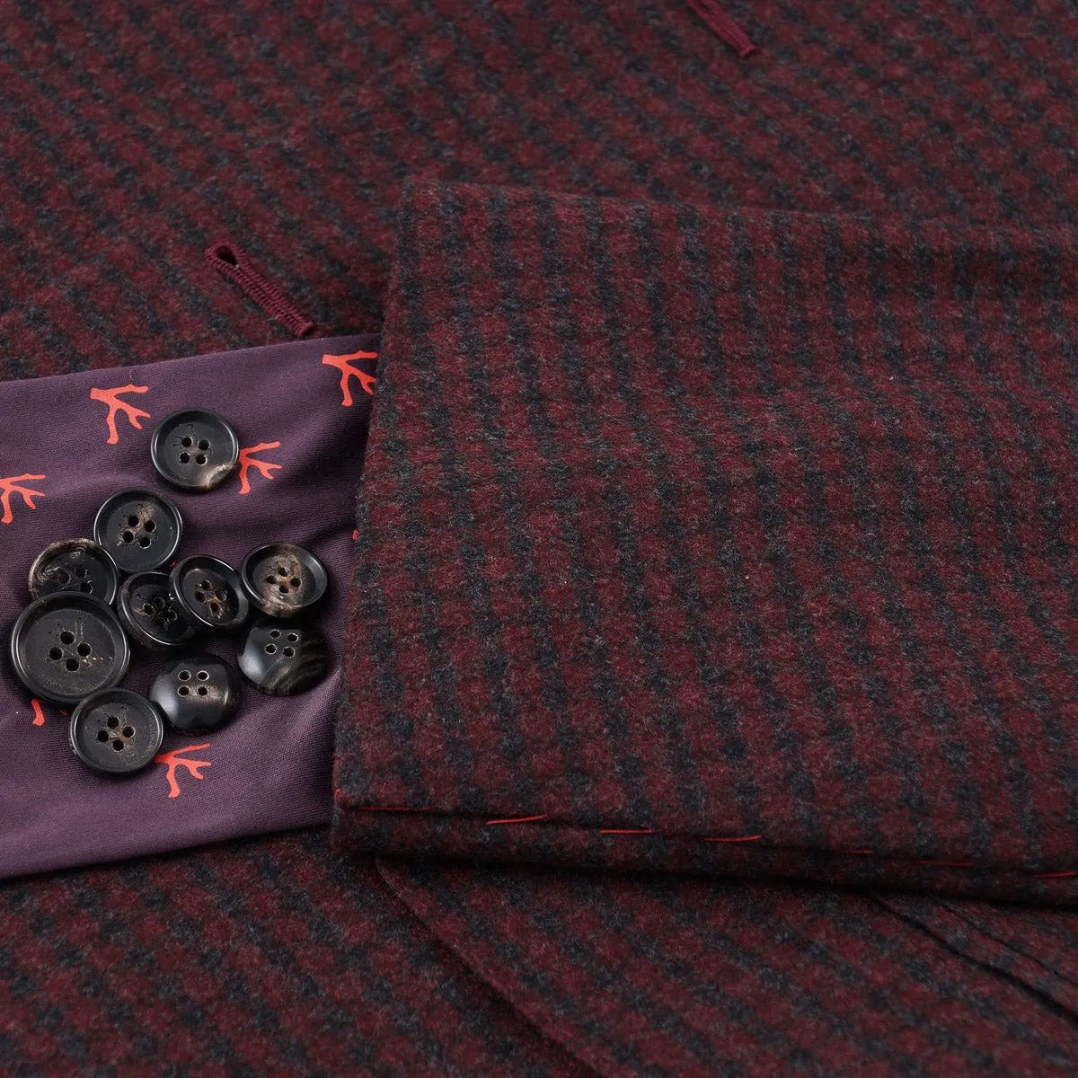 Isaia Soft Wool-Cashmere Sport Coat